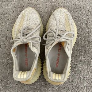 Authentic Yeezy Boost 350 V2 Light